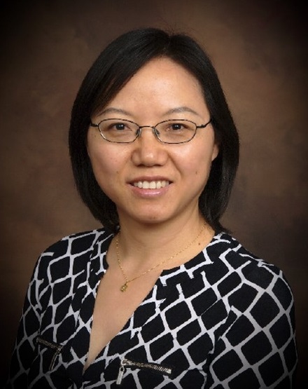 liping huang headshot