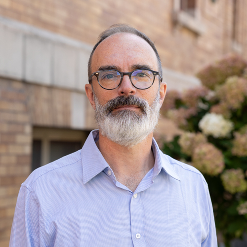 Benjamin Evans, Assistant Director/Curator of Alfred Ceramic Art Museum Headshot