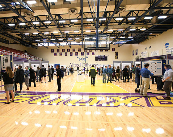 People at the Undergraduate Research Forum