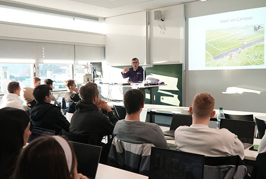 Mark Lewis teaching class in Heidenheim