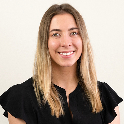 Hannah Miles headshot