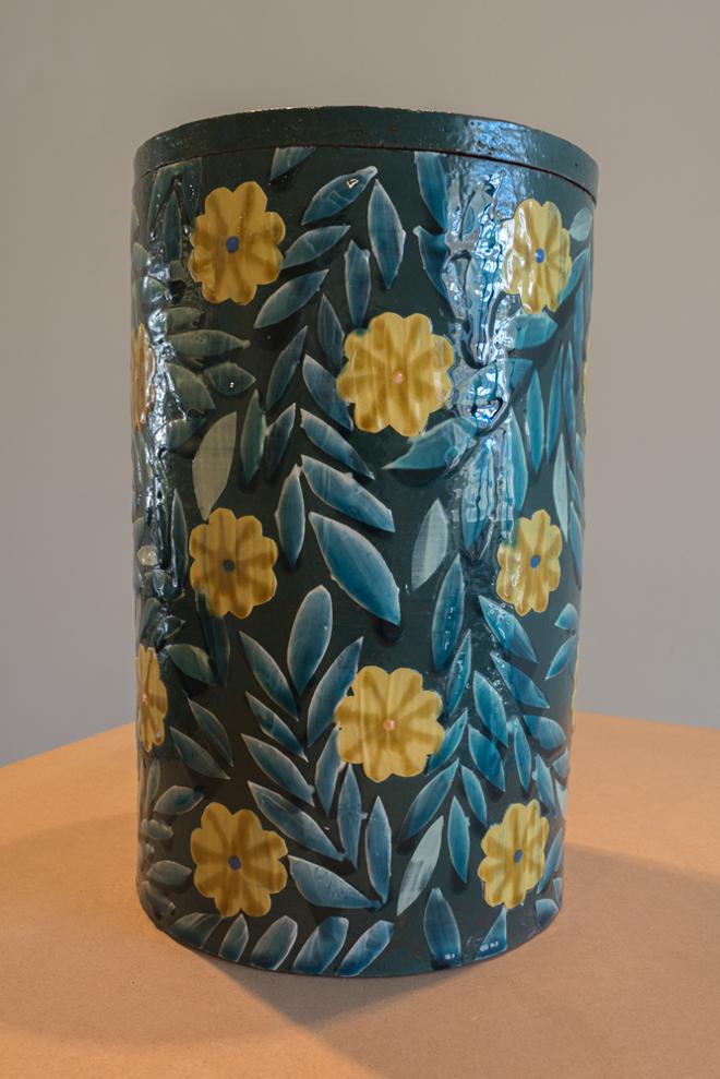 Blue Ceramics Cylinder with Caps Details