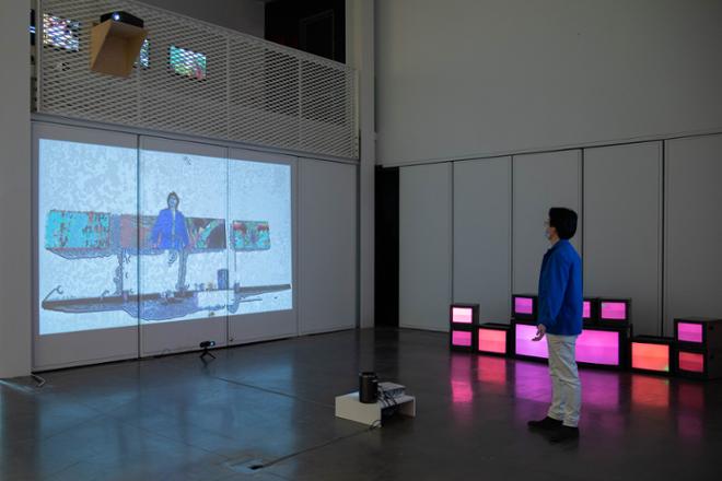 Zhu Projecting On Wall