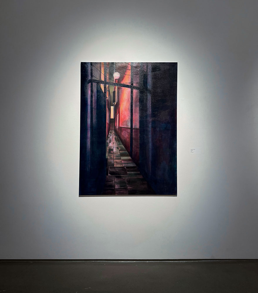 Painting of a narrow alleyway with dark and vibrant colors.
