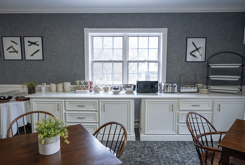 A photo of the breakfast room at the Saxon Inn