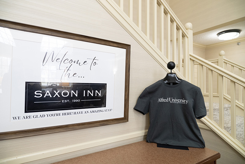 A photo of the lobby at the Saxon Inn